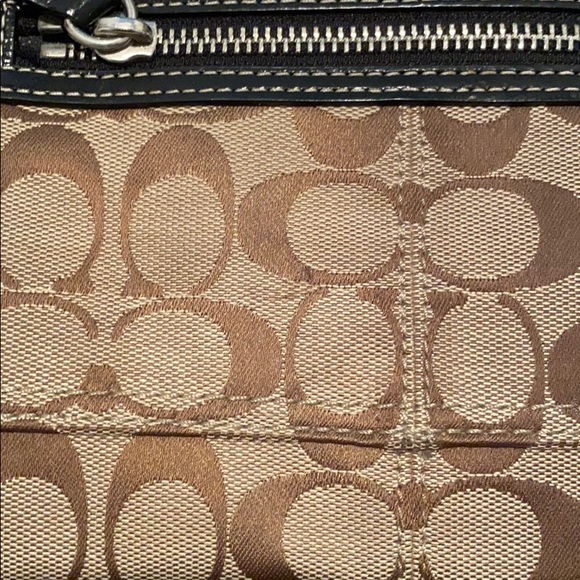 Coach hand bag - Picture 4 of 5